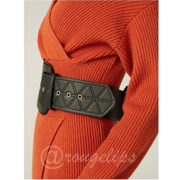 Black Faux  Leather Textured Quilted Belt Squared Buckle - Picture 2 of 10